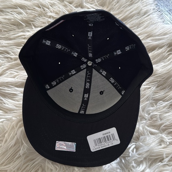 Boston Red Sox New Era Authentic Collection 59Fifty Fitted Hat - Picture 4 of 5